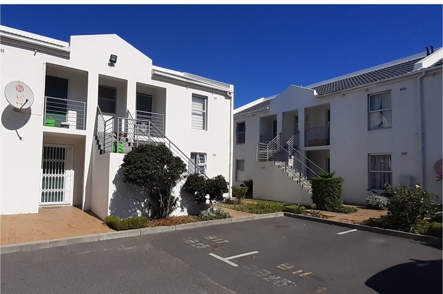 2 Bedroom Property for Sale in Marina Da Gama Western Cape